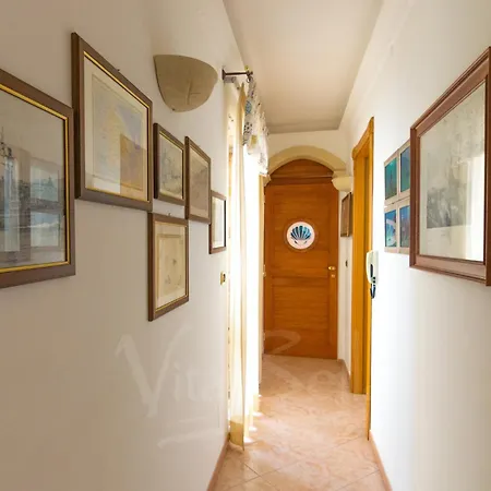 A 300m Dalla Nautilus 3* Torre Pali